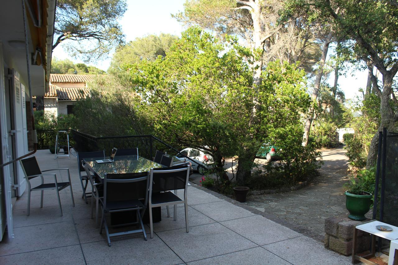 La Maison Blanche Bed and Breakfast Saint Aygulf Buitenkant foto